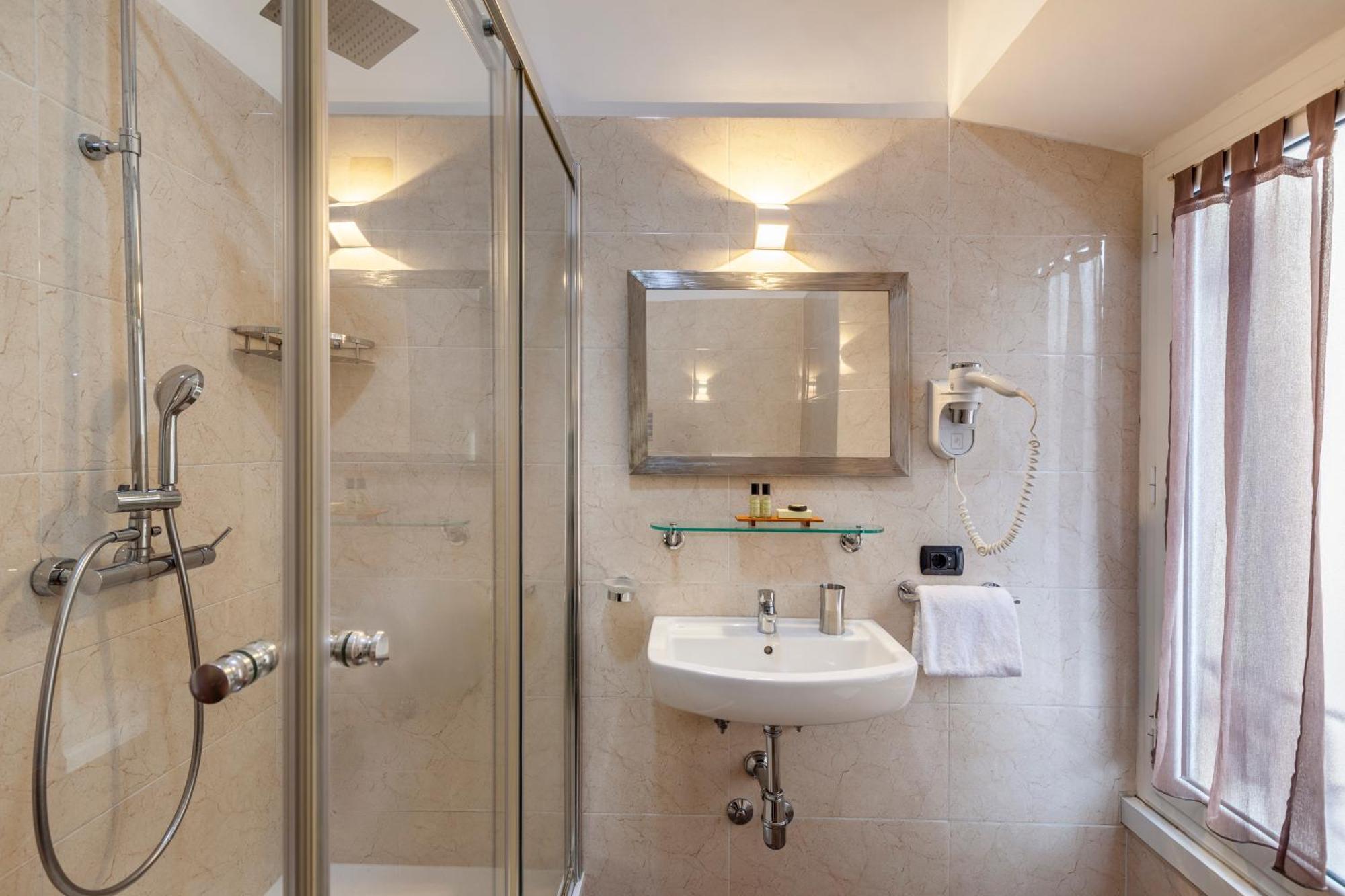 Inn Rome Rooms & Suites Luaran gambar