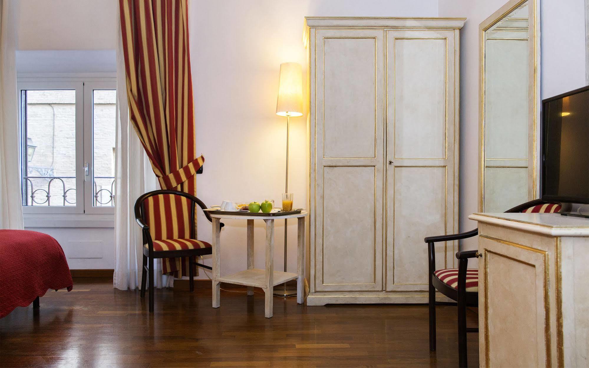 Inn Rome Rooms & Suites Luaran gambar