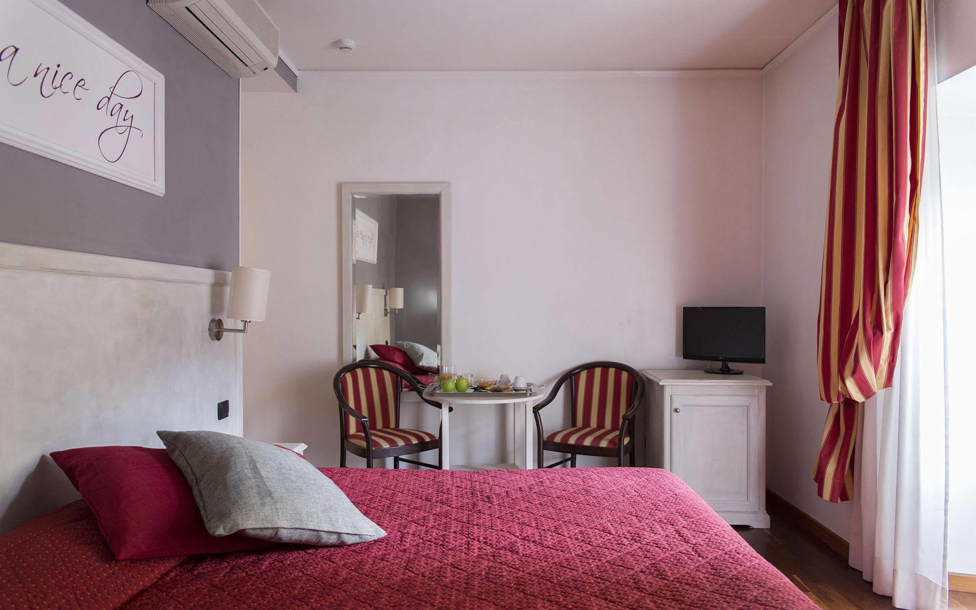 Inn Rome Rooms & Suites Luaran gambar