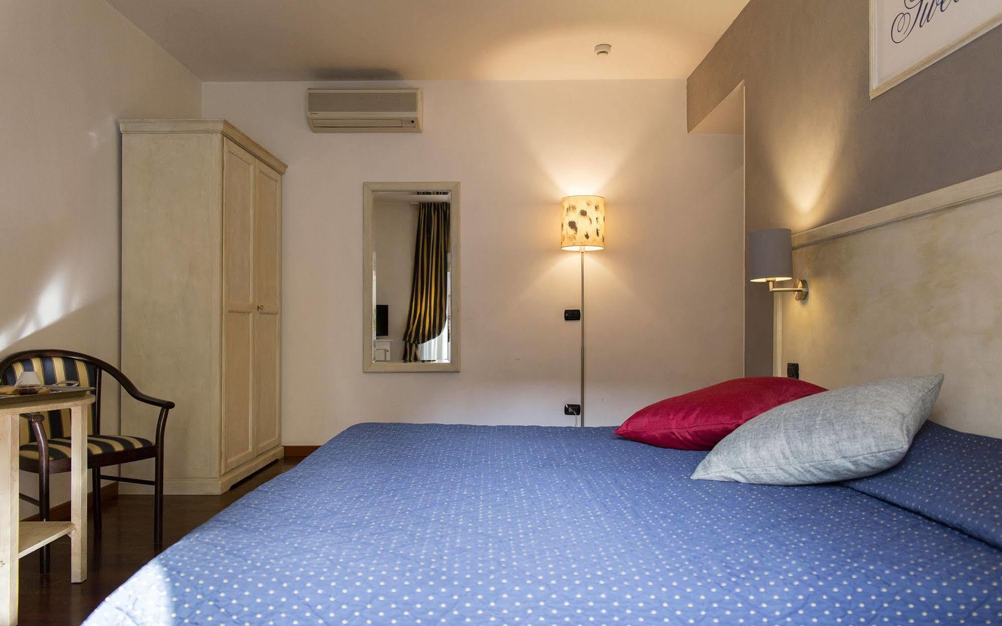 Inn Rome Rooms & Suites Luaran gambar
