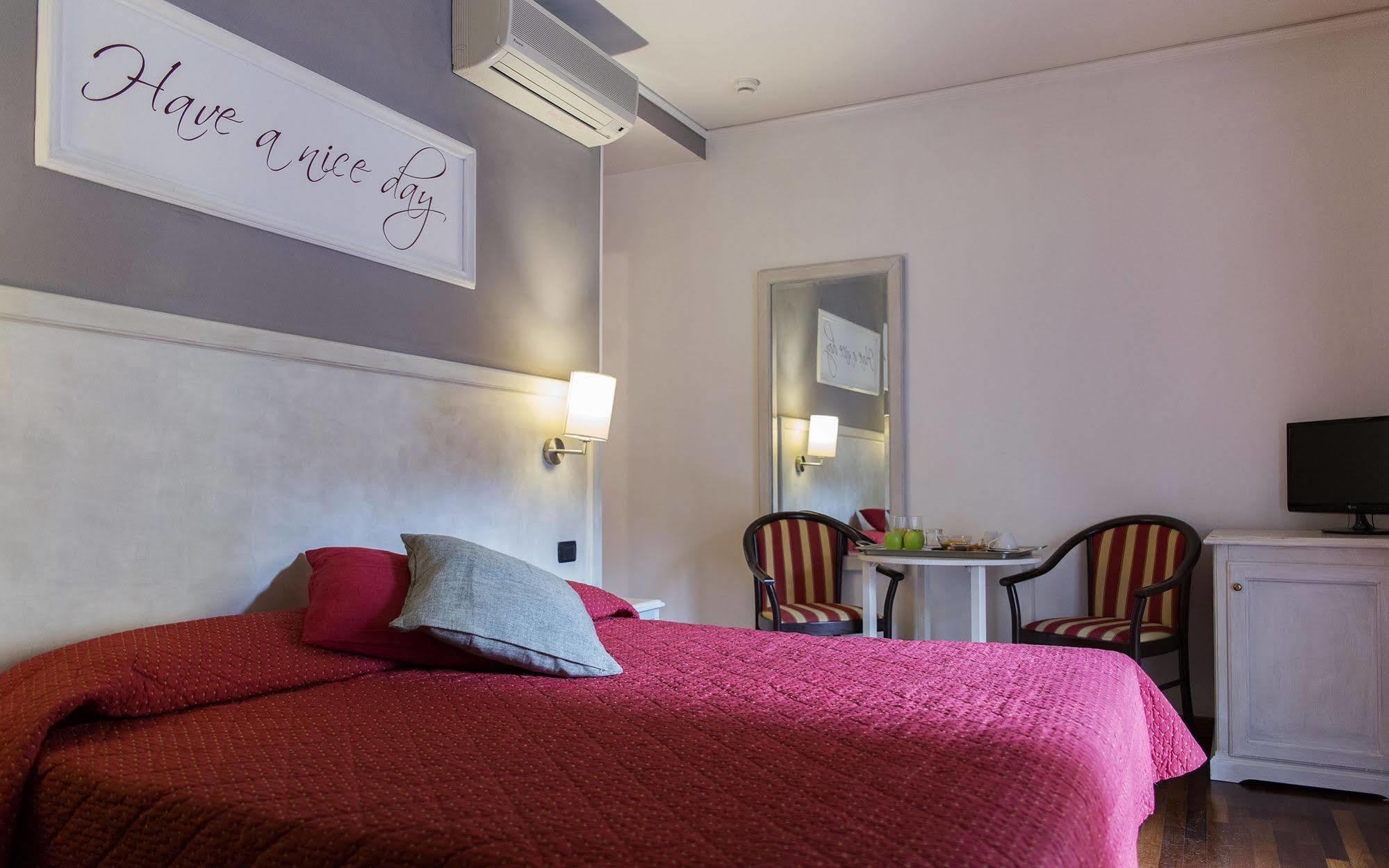 Inn Rome Rooms & Suites Luaran gambar